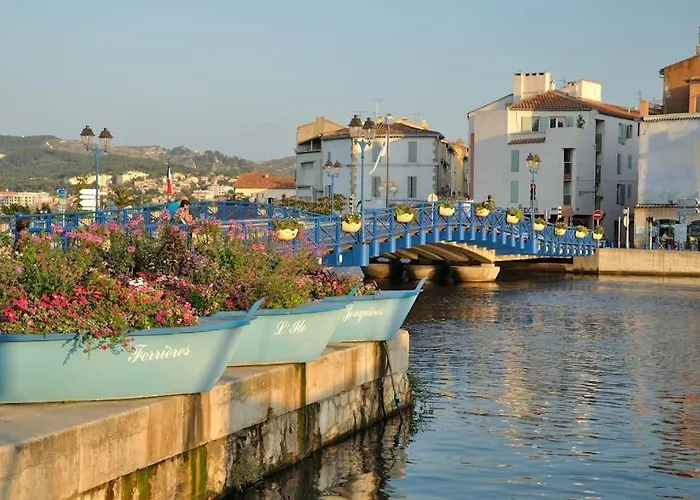Cocon Provencal Au Coeur Martegal